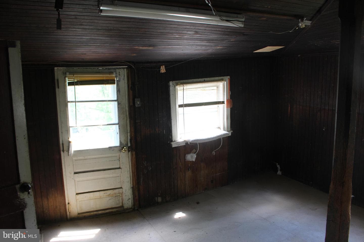 527 W Market Street photo 12