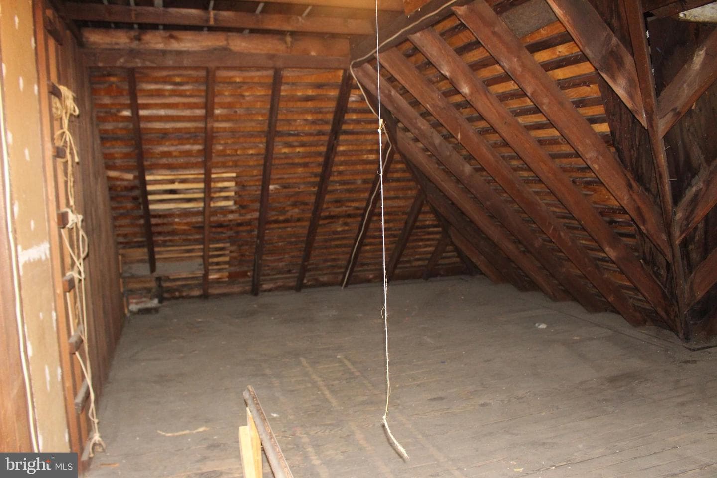 527 W Market Street photo 26