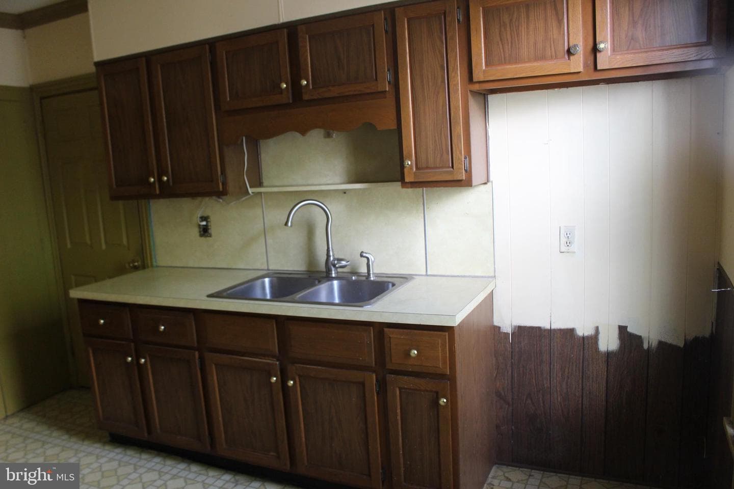 527 W Market Street photo 7