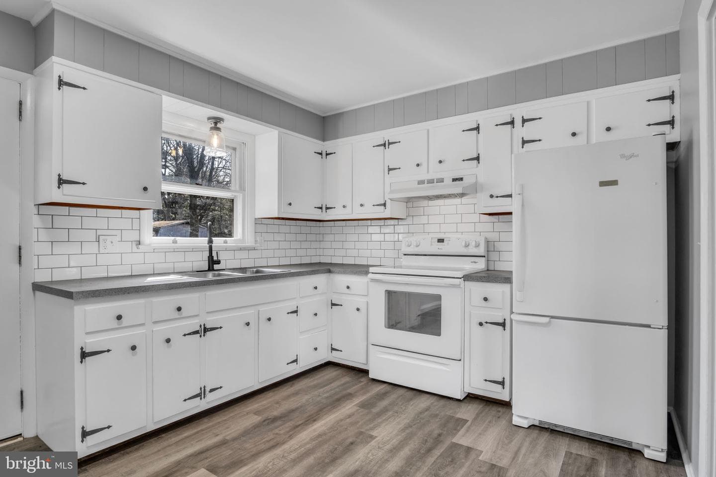 430 Lemon Street photo 11