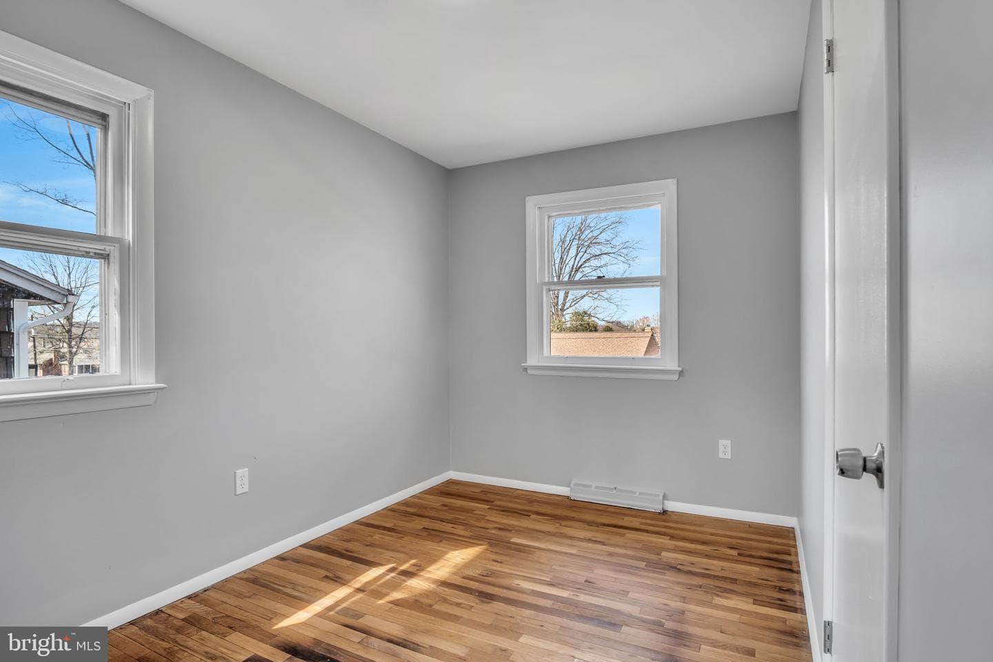 430 Lemon Street photo 18