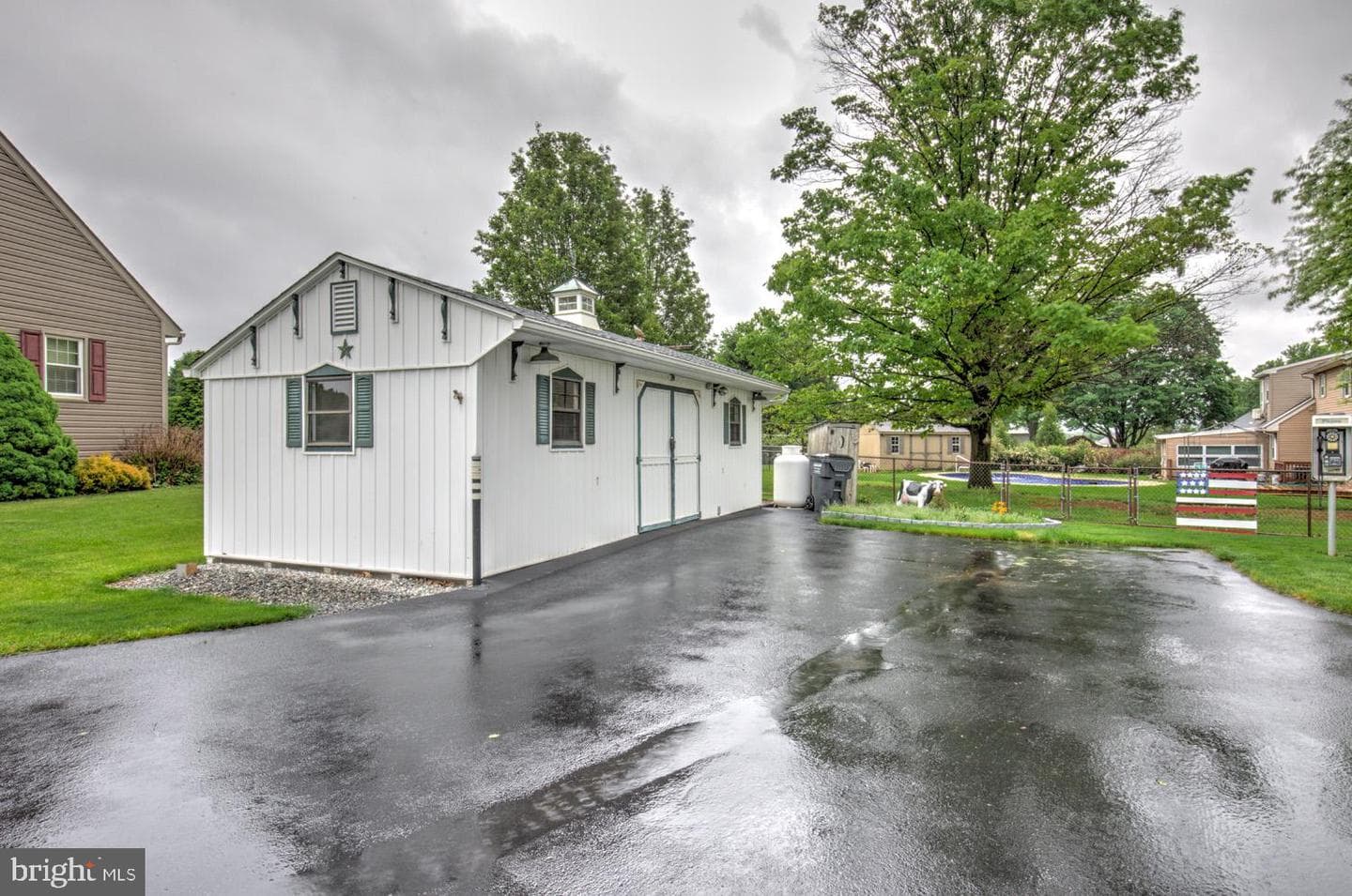 57 Carriage Drive photo 9