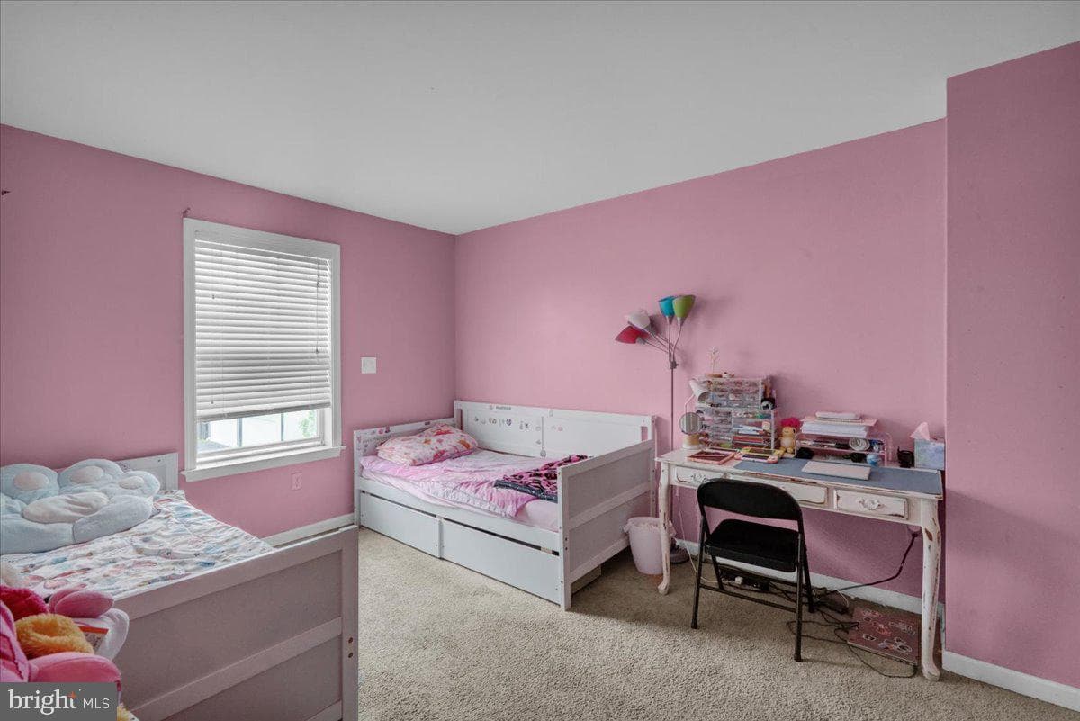 896 Fenton Avenue photo 29
