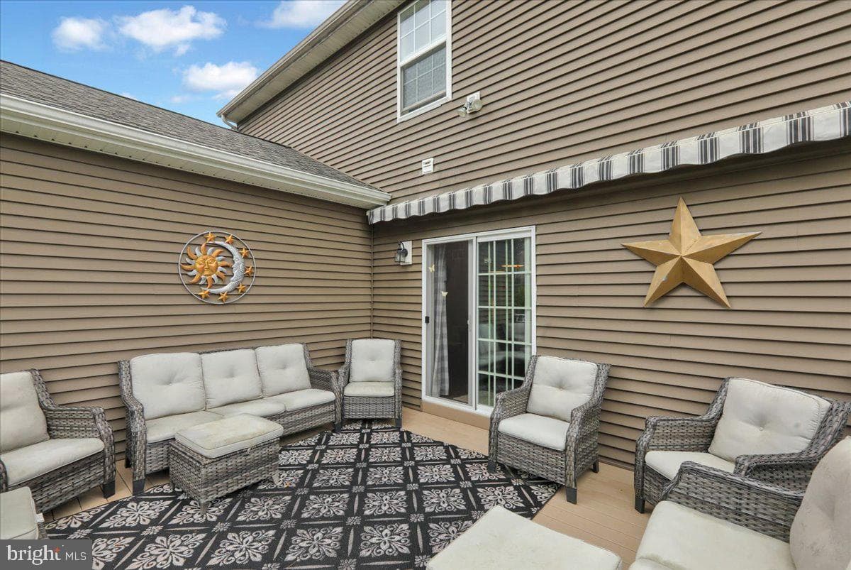 896 Fenton Avenue photo 38