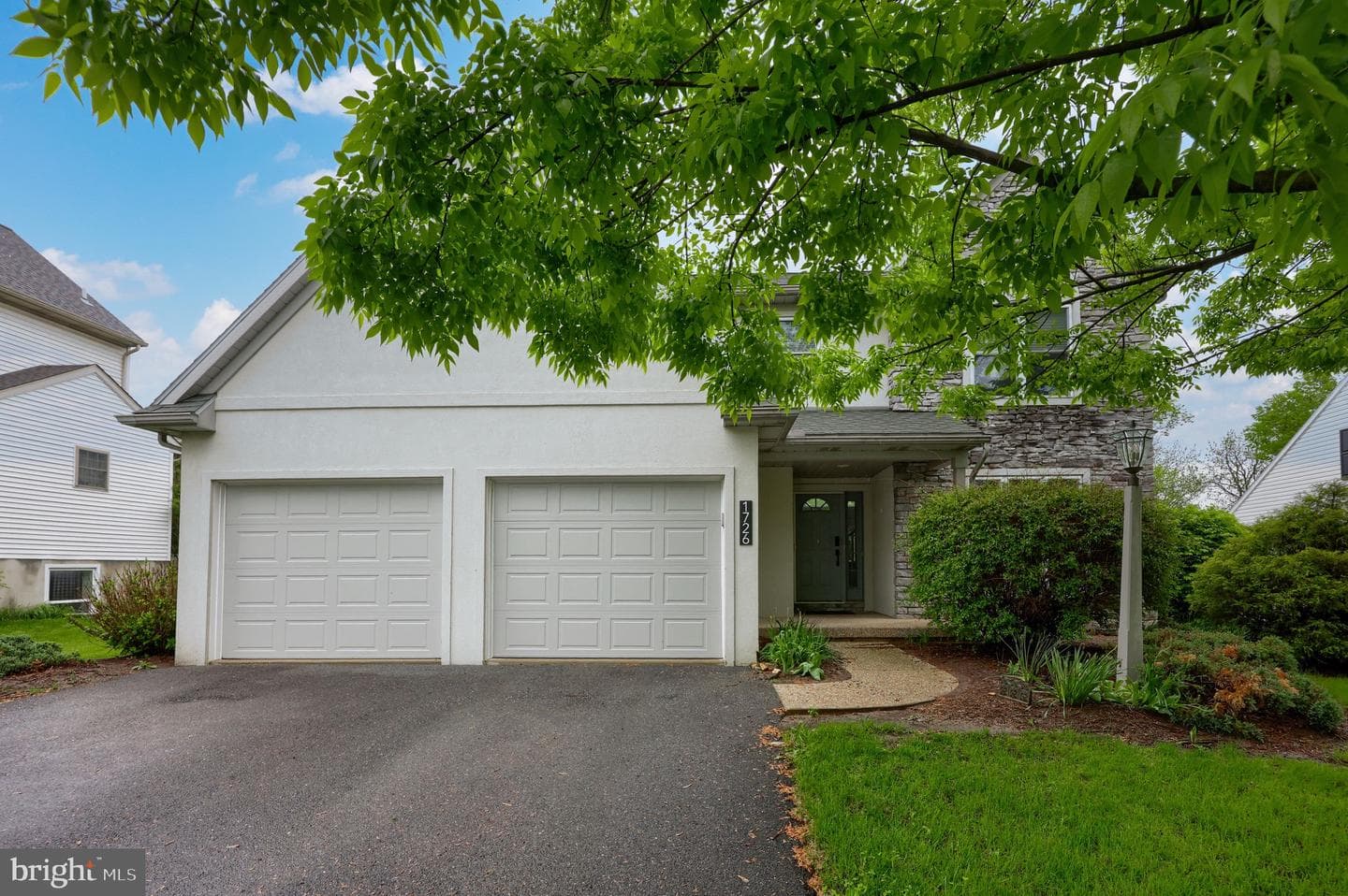 1726 Valette Drive photo 2