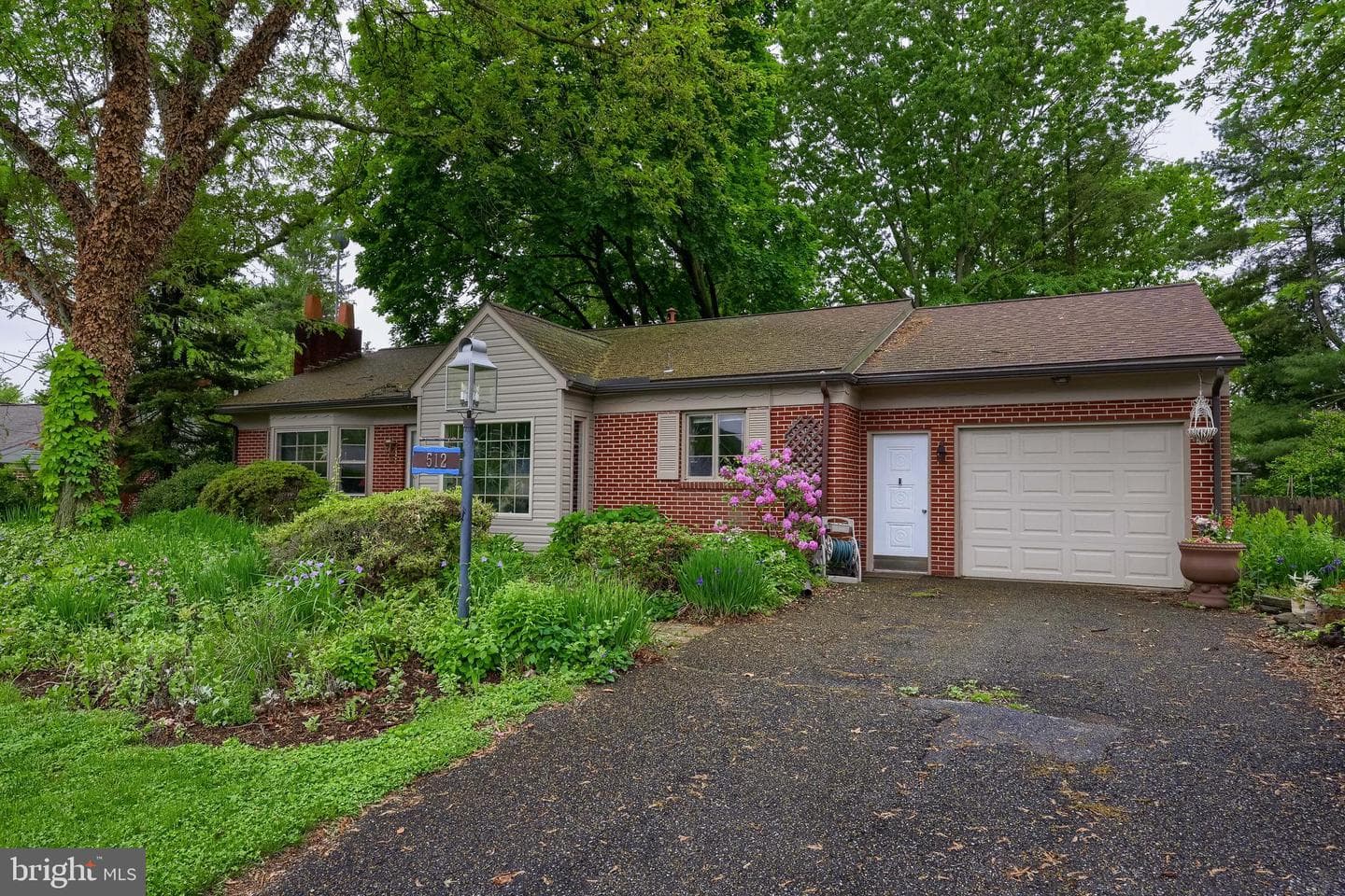 512 Saratoga Road photo 2
