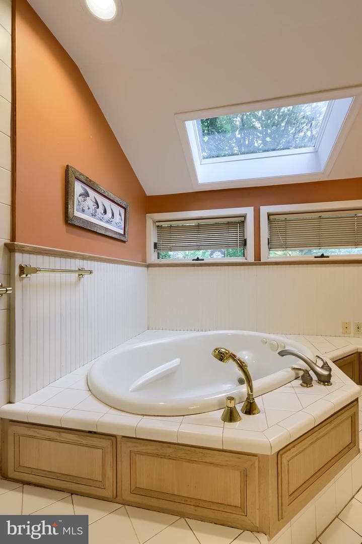 512 Saratoga Road photo 20
