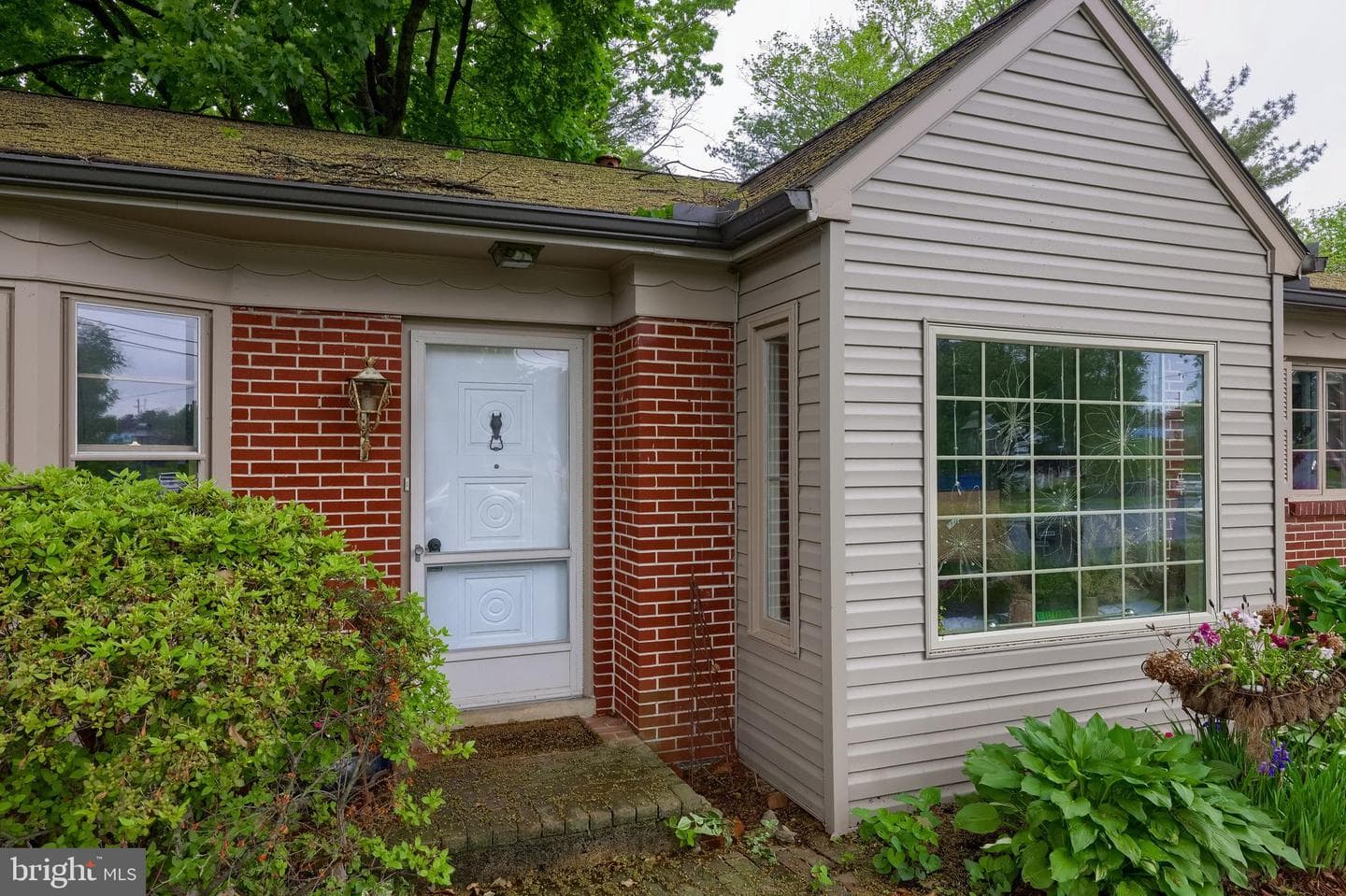 512 Saratoga Road photo 3