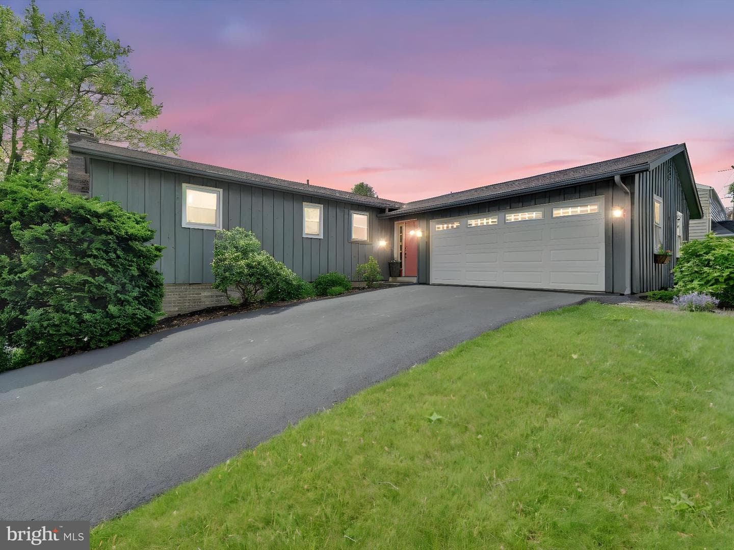 1304 Marilyn Avenue photo 2
