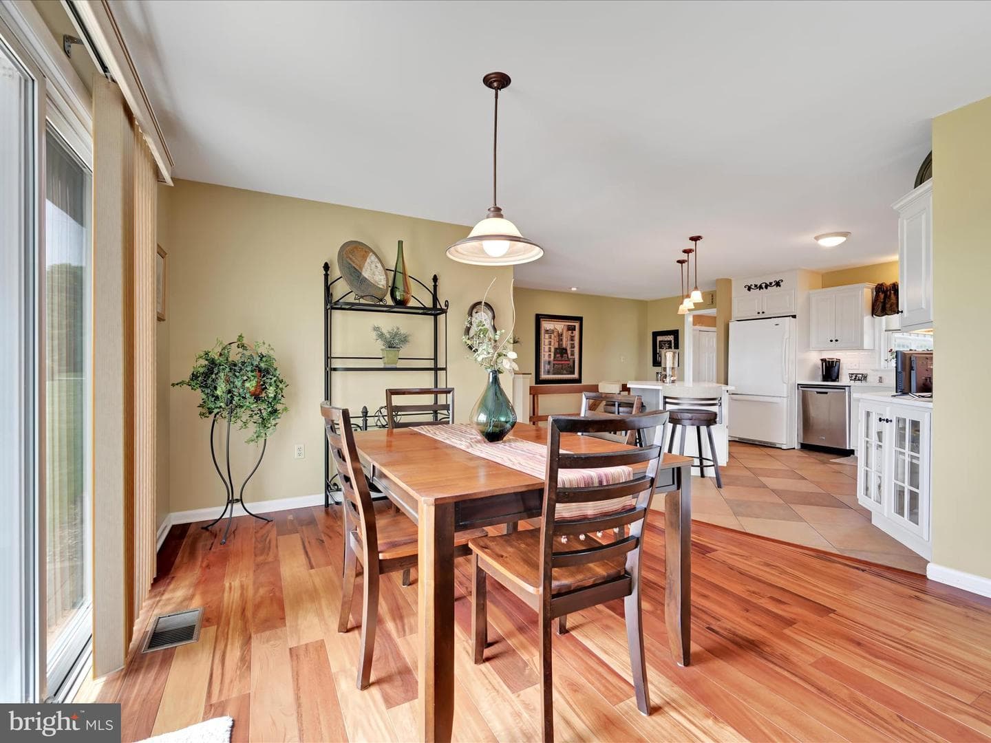 1304 Marilyn Avenue photo 7