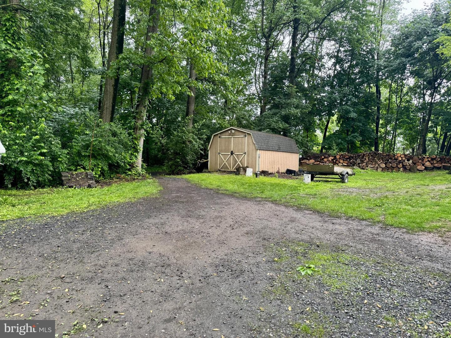 321 W 28th Division Highway photo 5