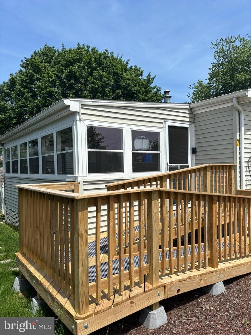 7 Penn Court Drive photo 2