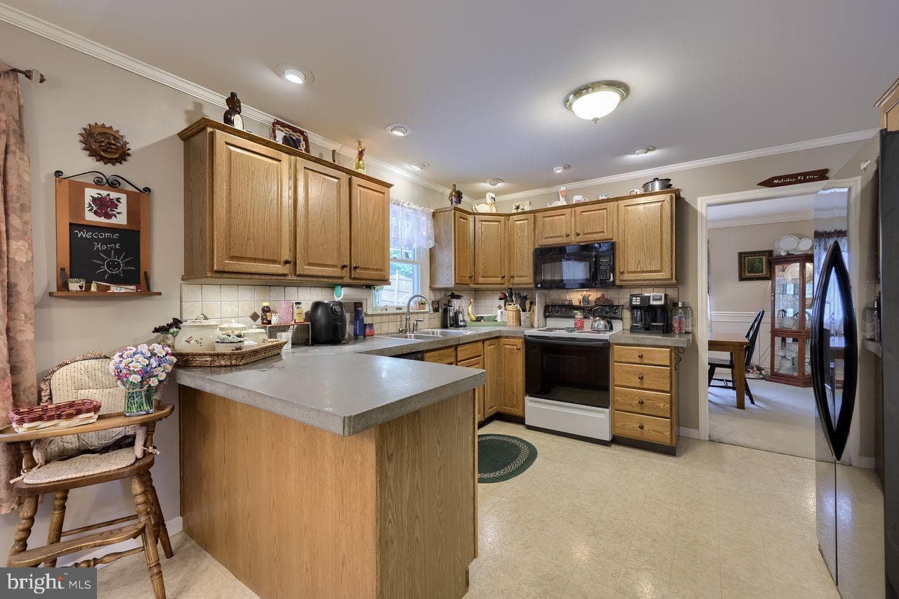 1015 Flagstone Court photo 29