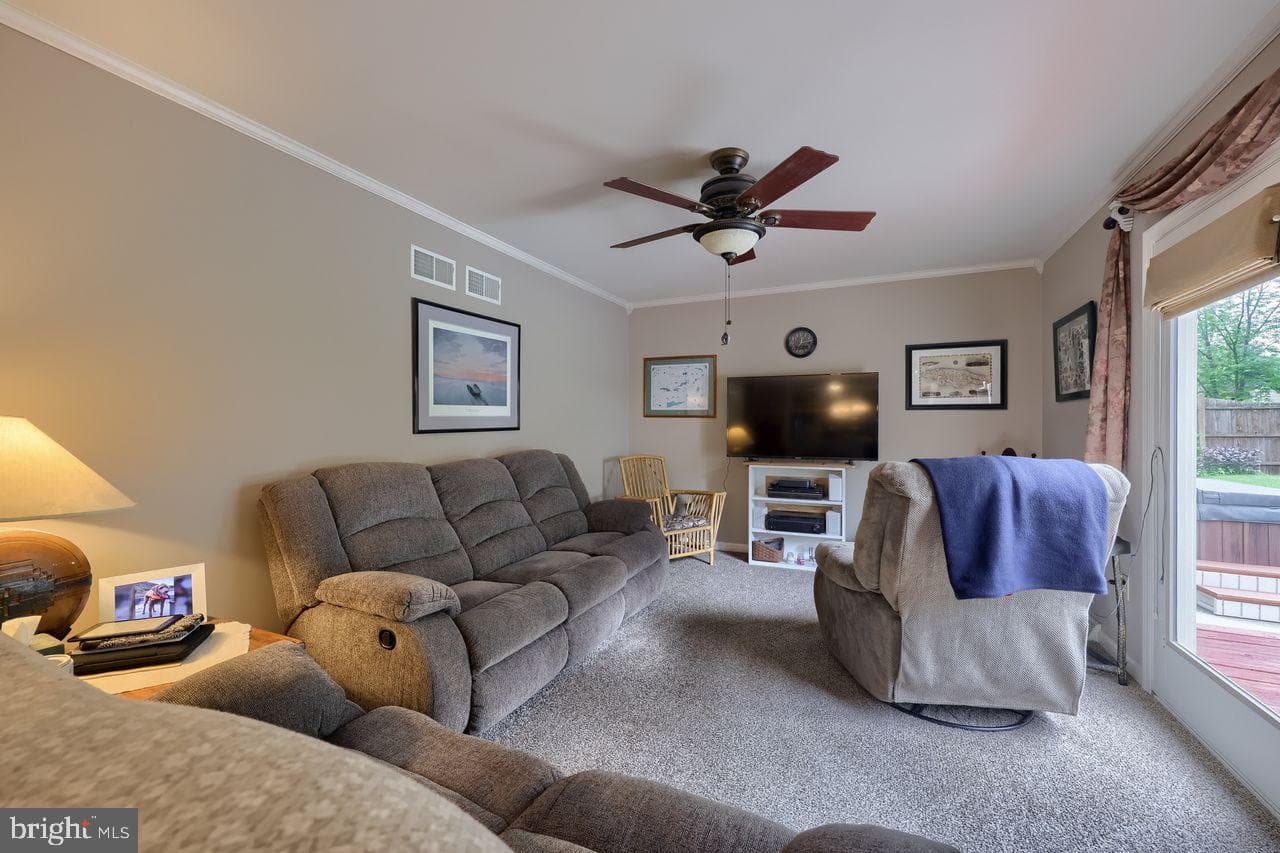 1015 Flagstone Court photo 34