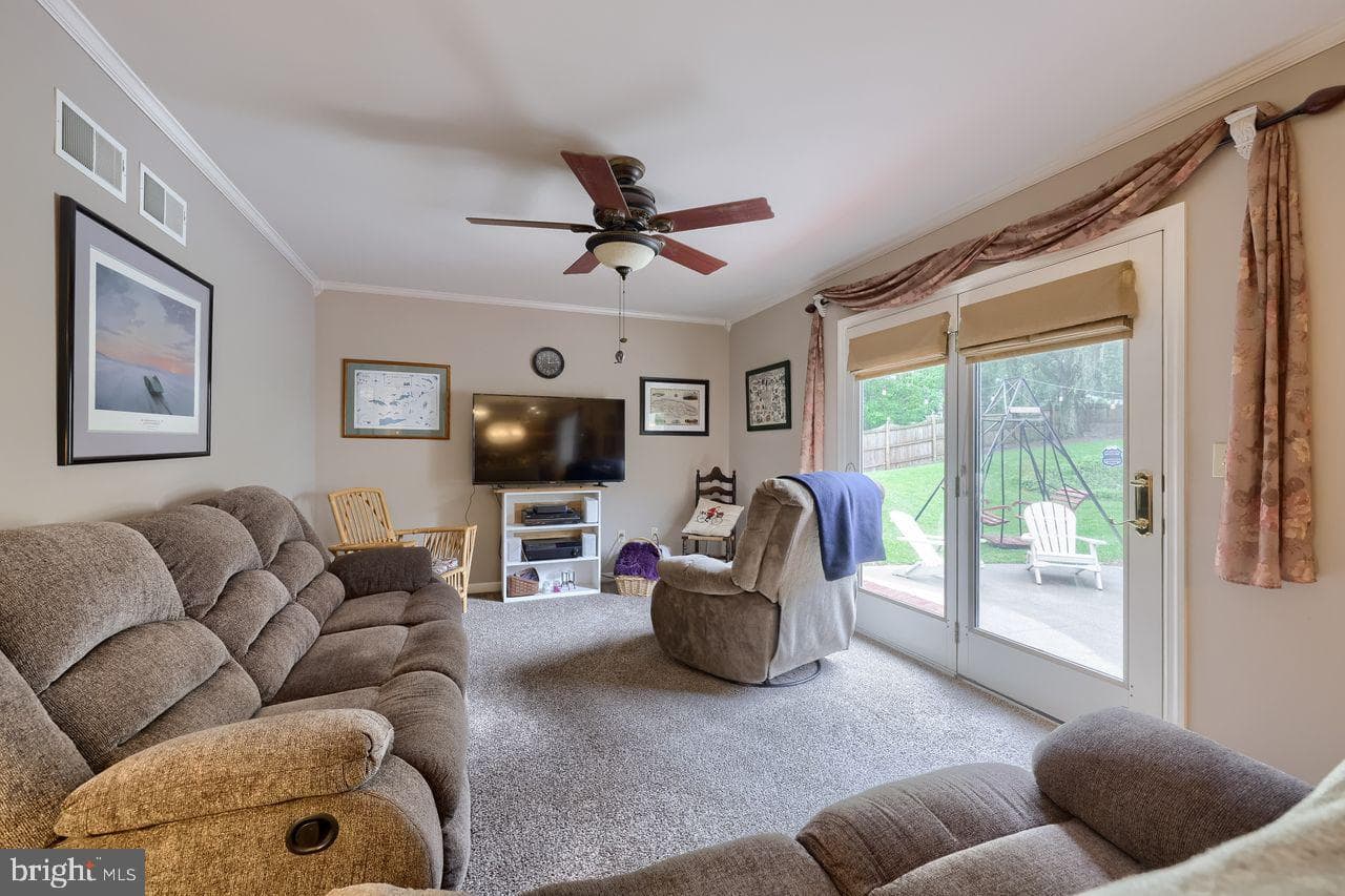 1015 Flagstone Court photo 35