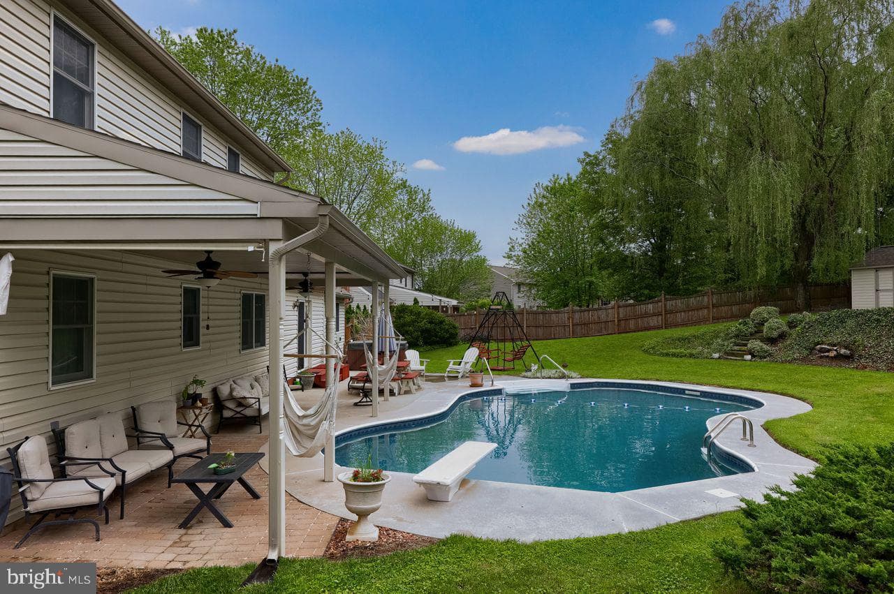1015 Flagstone Court photo 7
