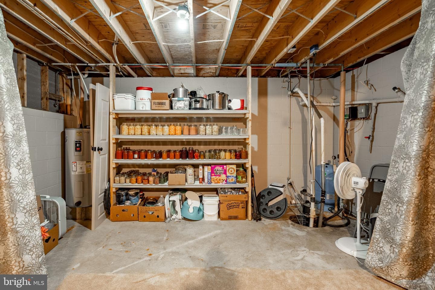 563 Airport Road photo 25