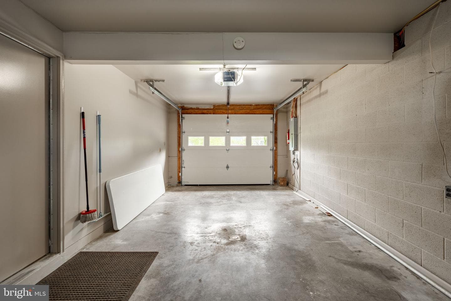 563 Airport Road photo 27