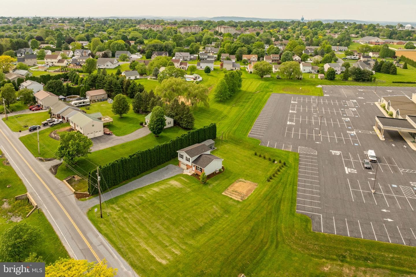 563 Airport Road photo 33