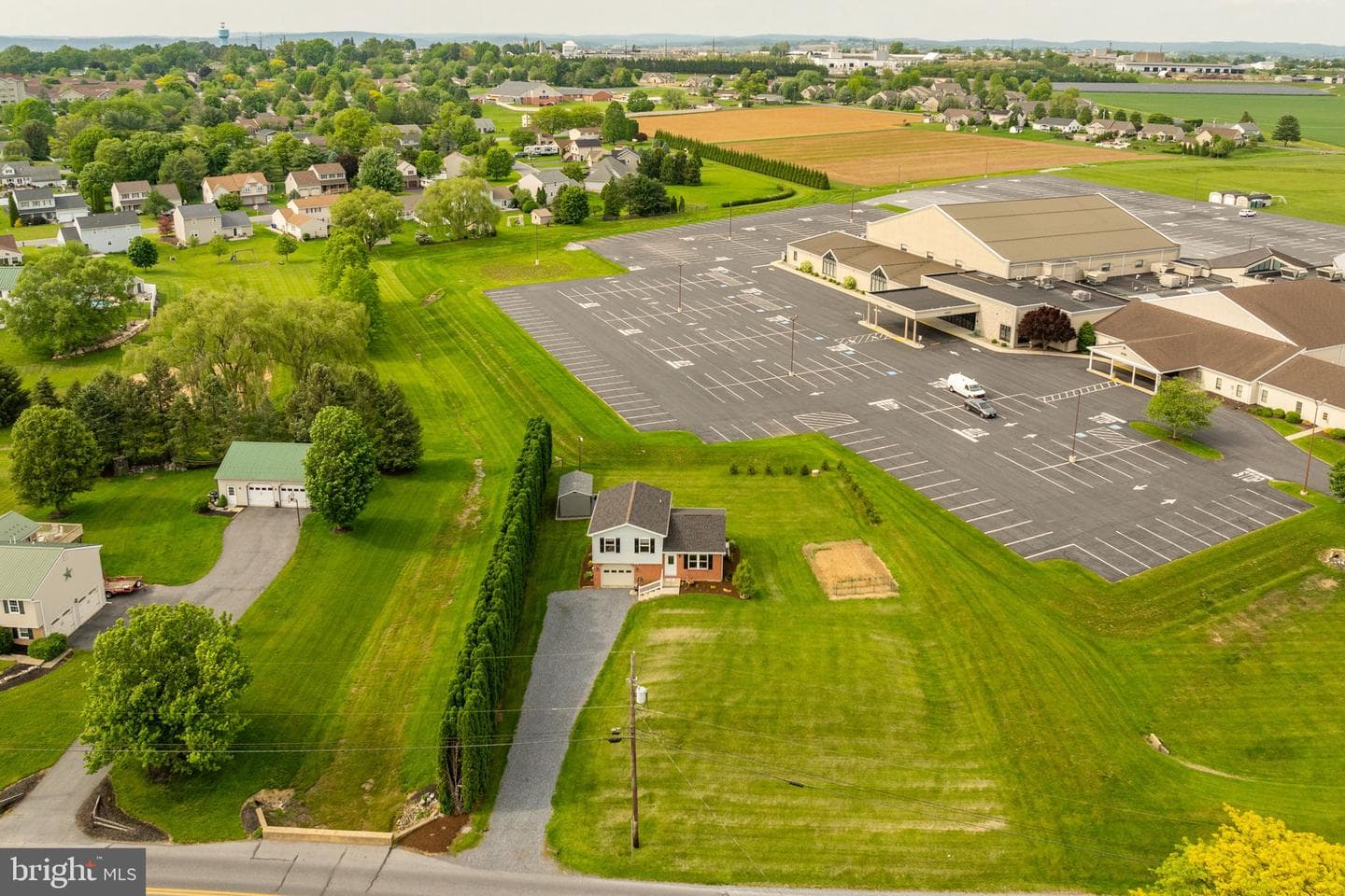563 Airport Road photo 34
