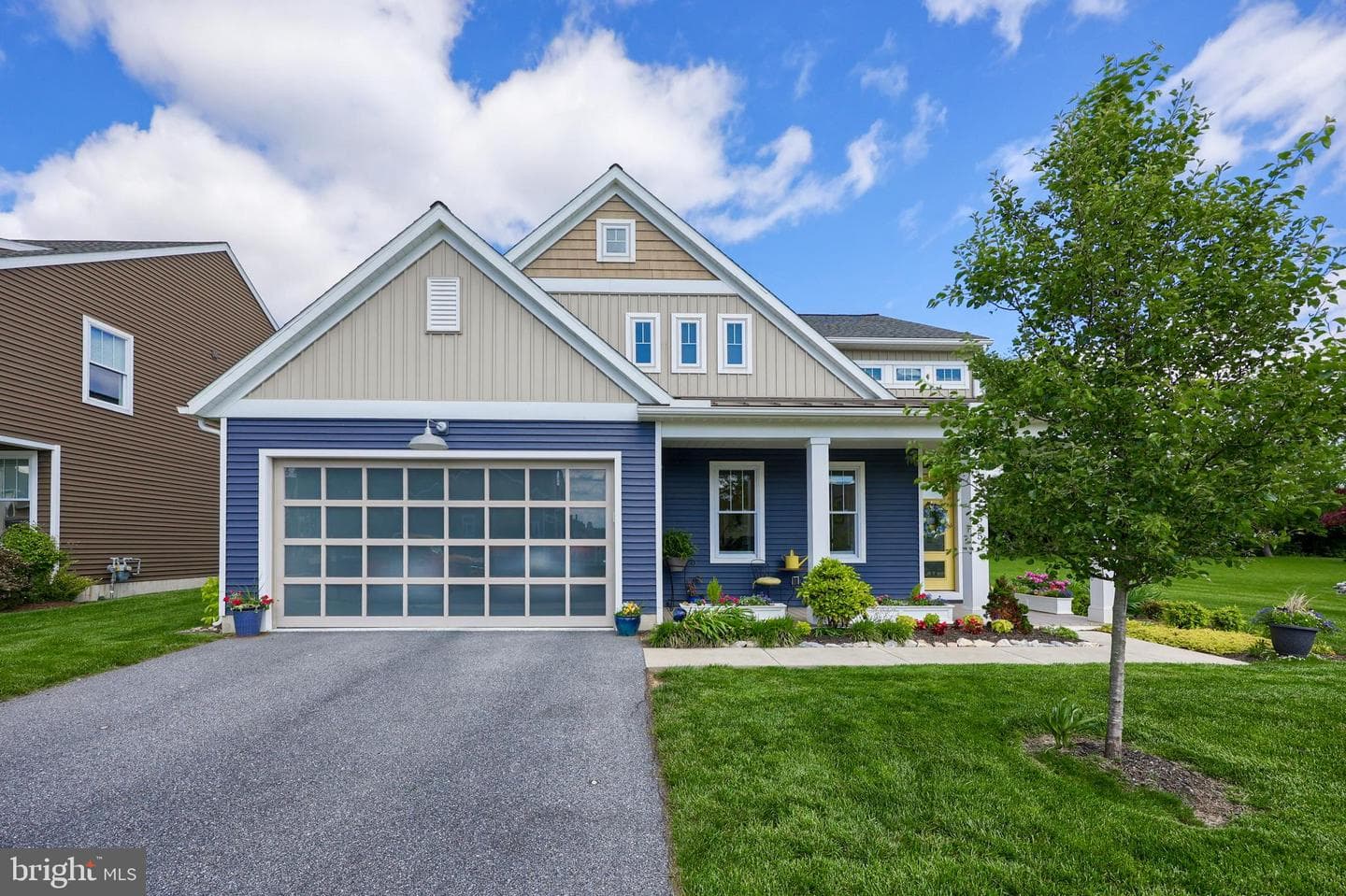 1525 Fieldstone Drive photo 1