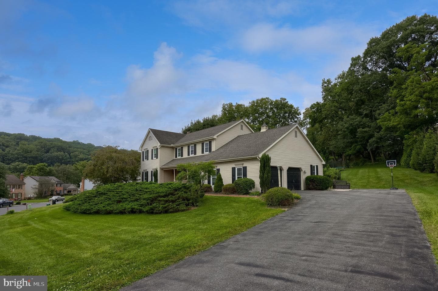 2504 Brookside Drive photo 3