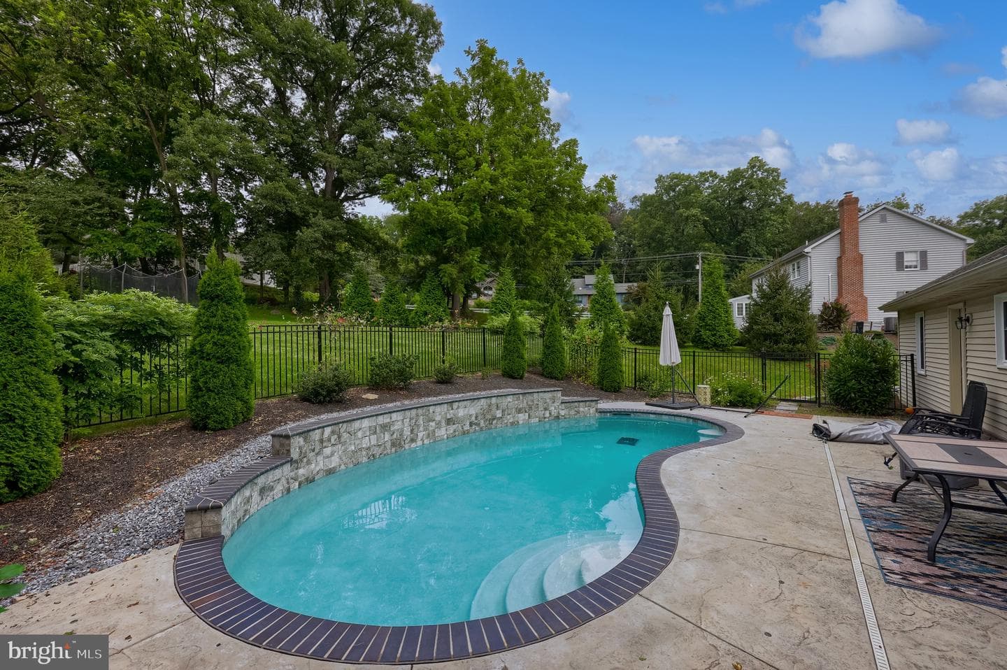 2504 Brookside Drive photo 9
