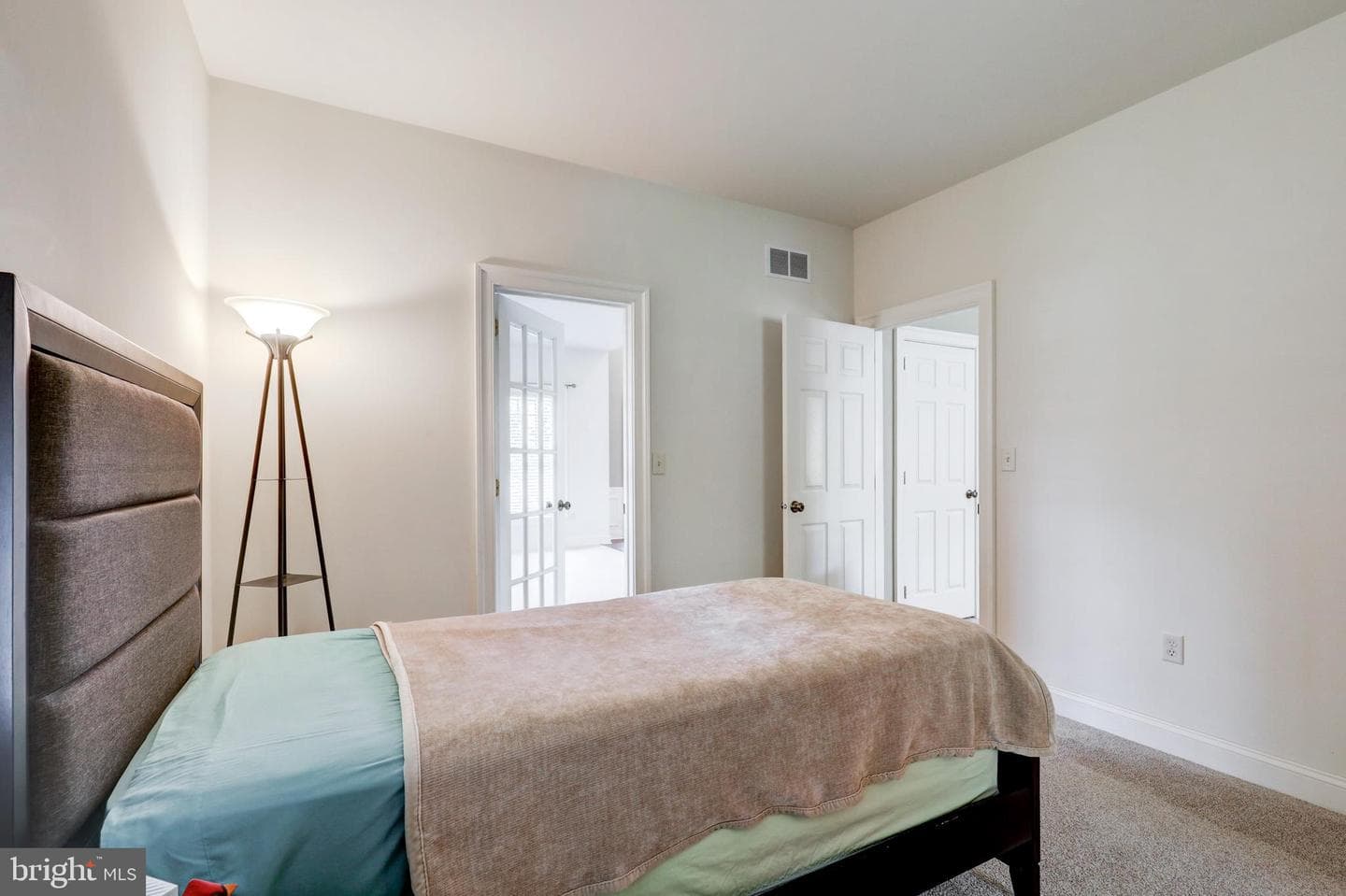 146 Pleasant Valley Road photo 21