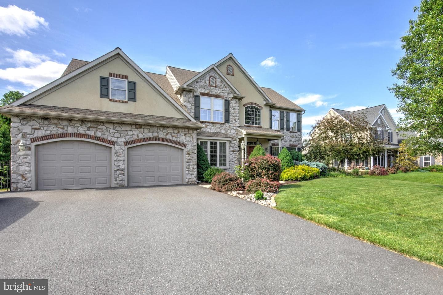 146 Pleasant Valley Road photo 3