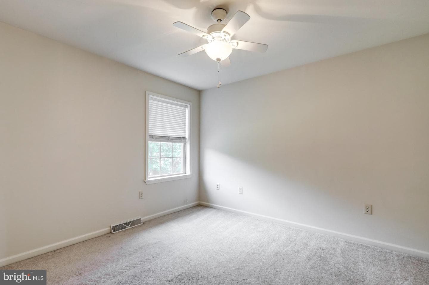 146 Pleasant Valley Road photo 44