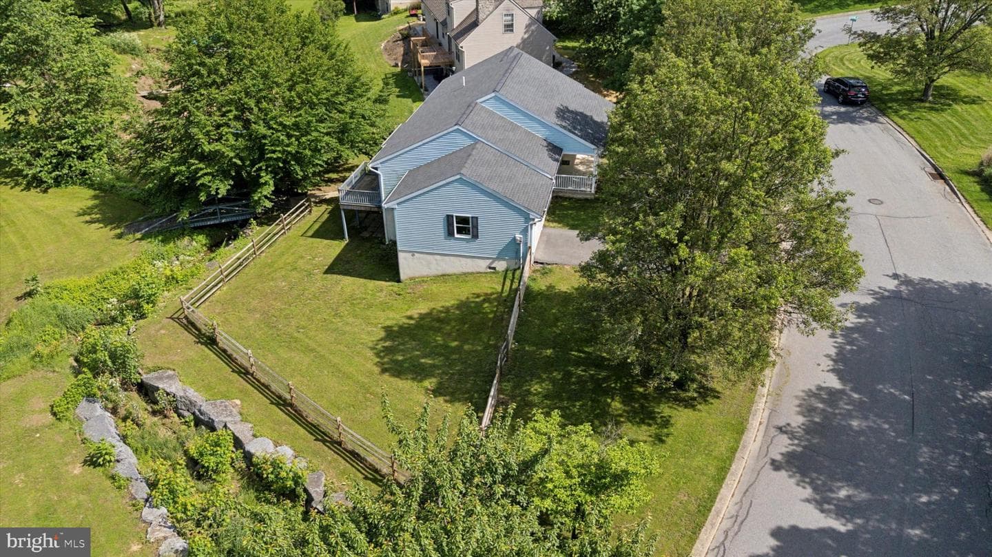 1069 Hearthstone Road photo 29