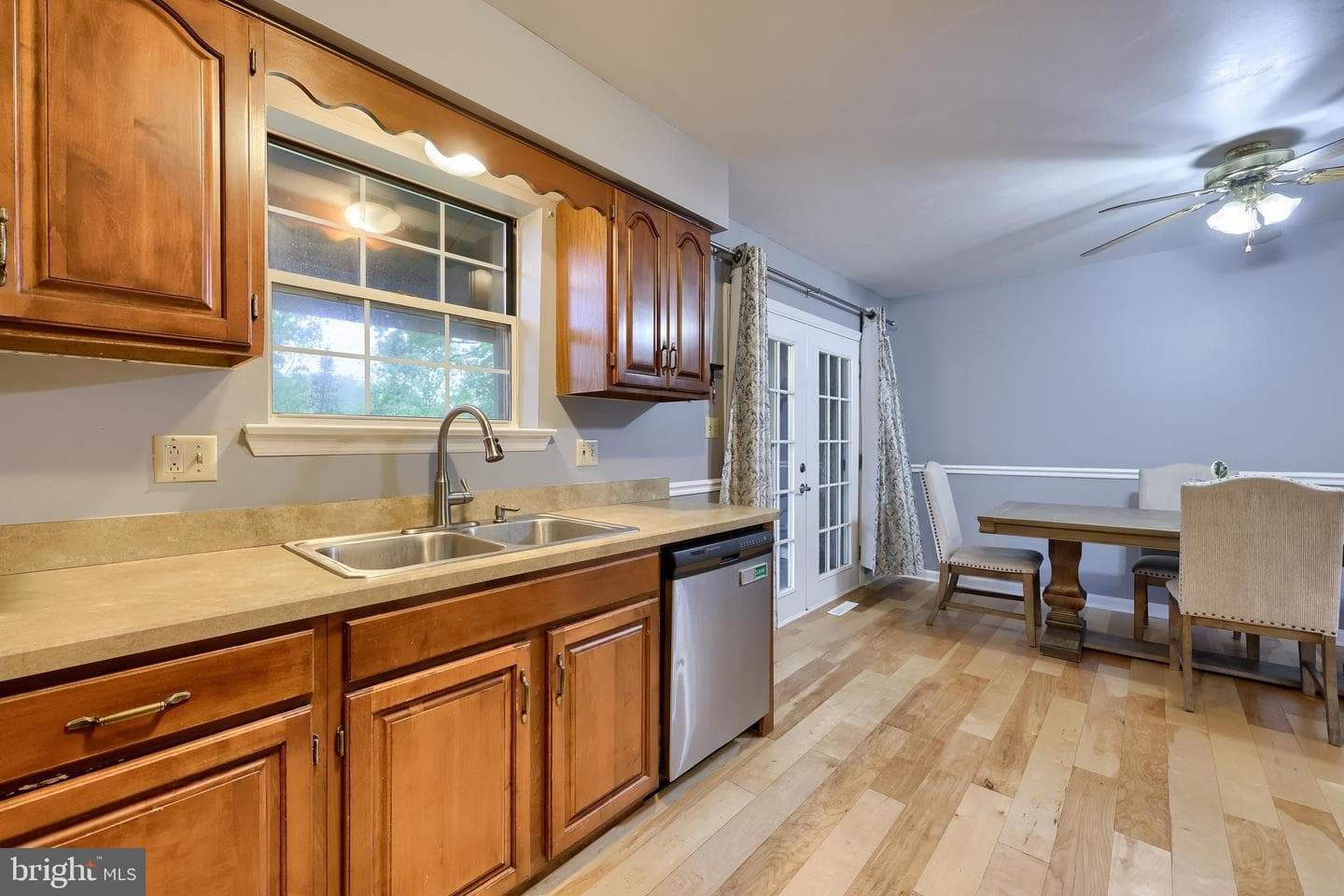 460 Dohner Drive photo 10