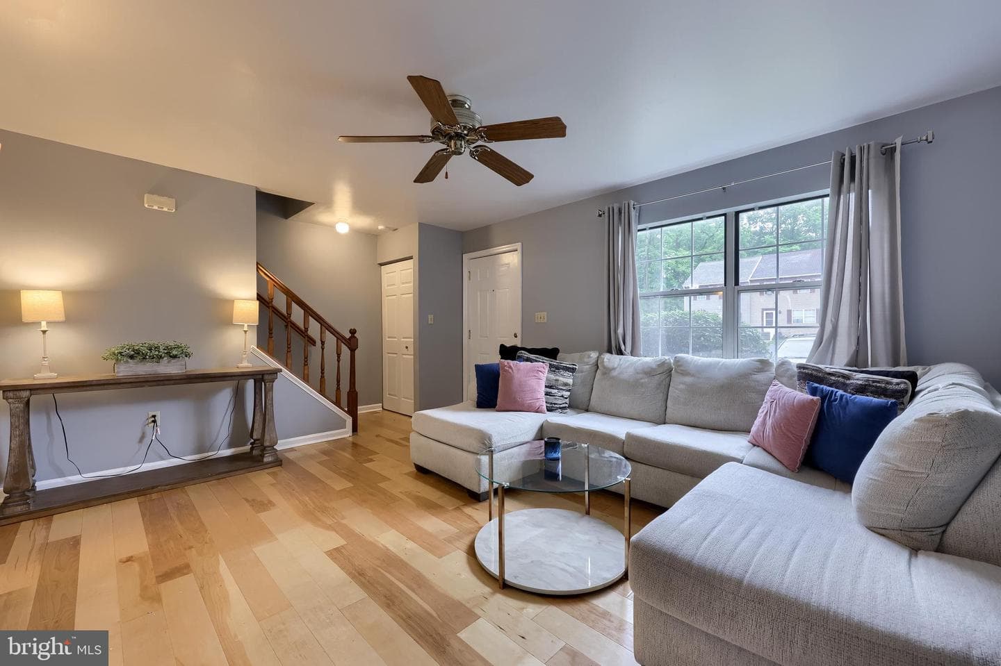 460 Dohner Drive photo 4