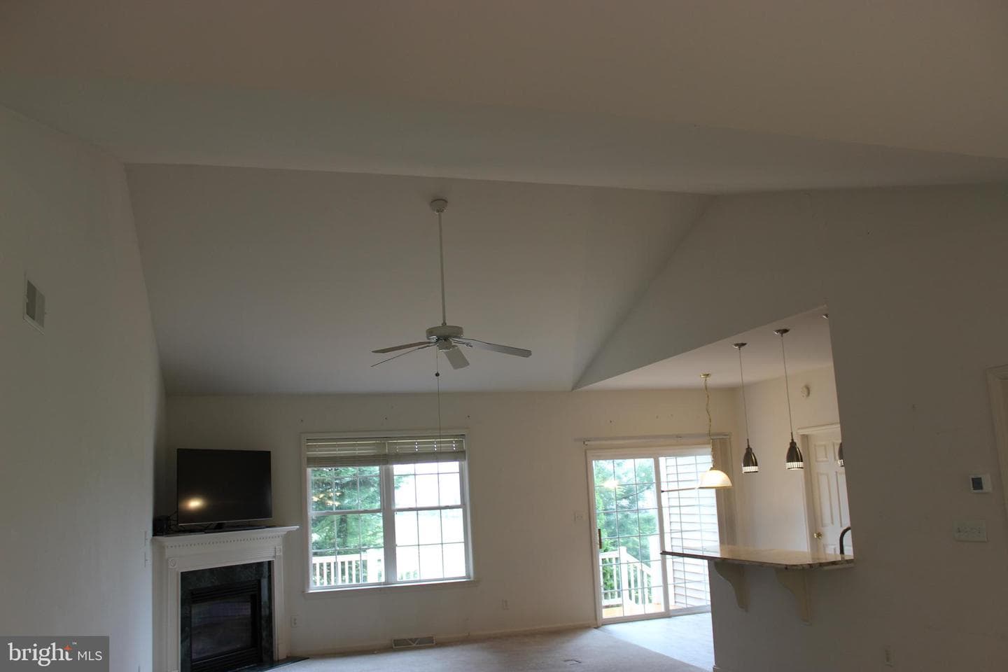 15 Reagan Drive photo 11