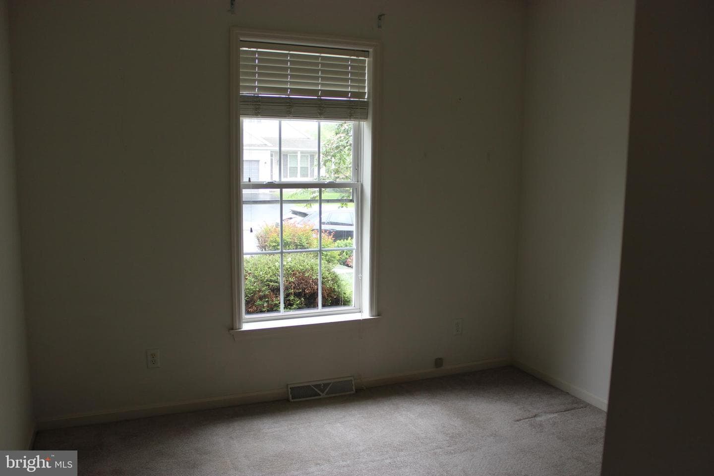 15 Reagan Drive photo 22