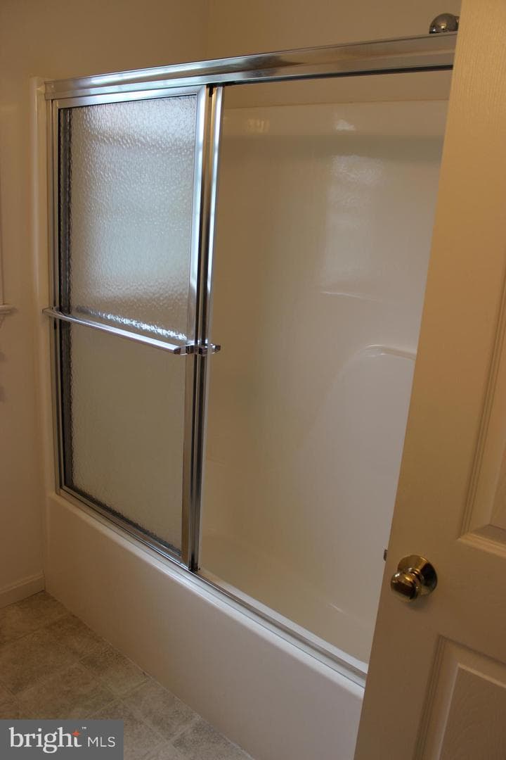 15 Reagan Drive photo 25