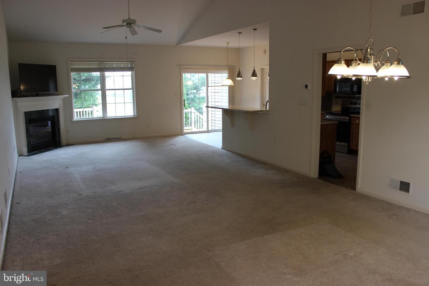 15 Reagan Drive photo 9