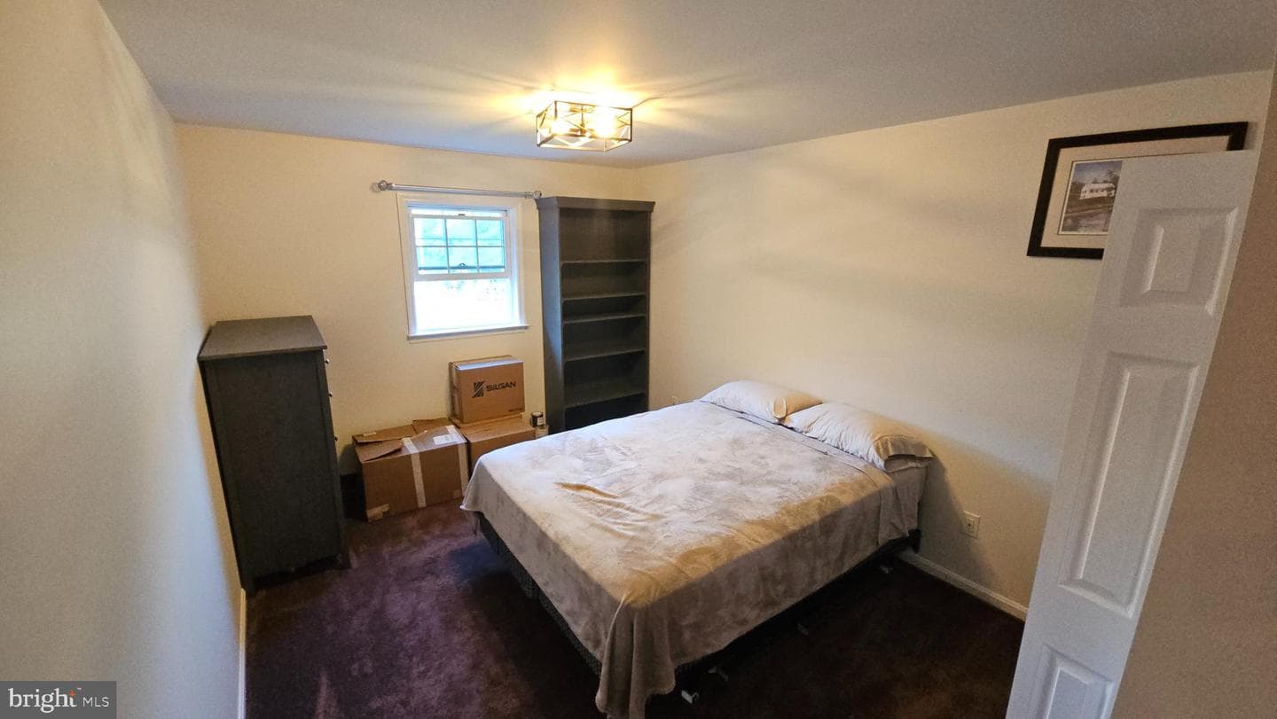1300 River Road photo 11