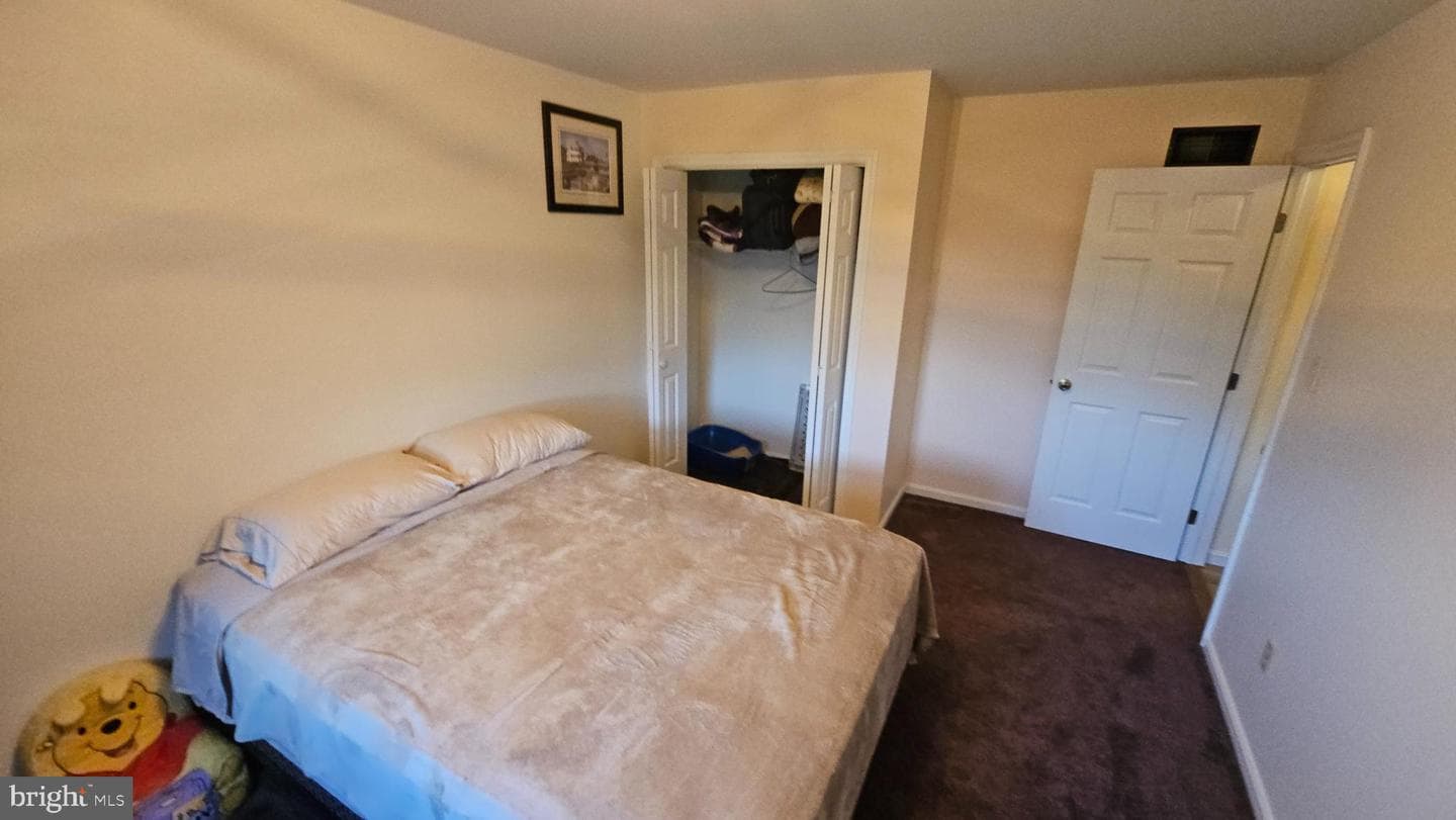 1300 River Road photo 12