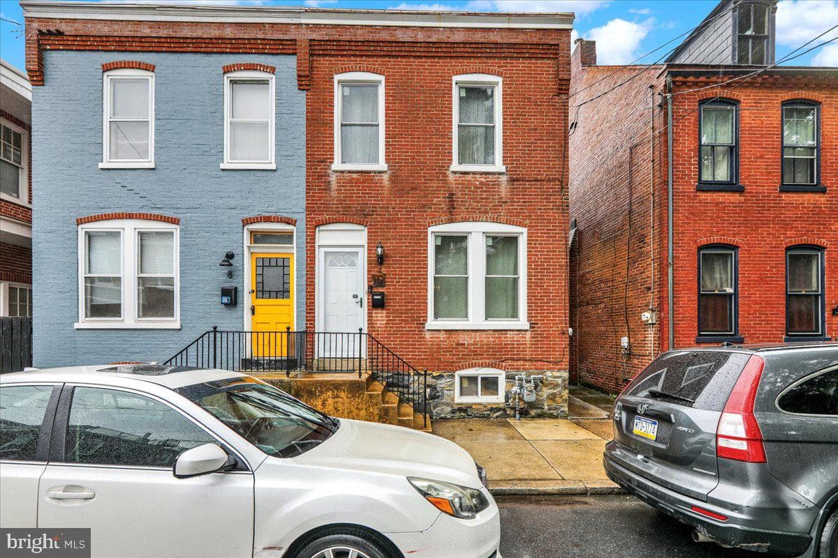 10 Caroline Street photo 3
