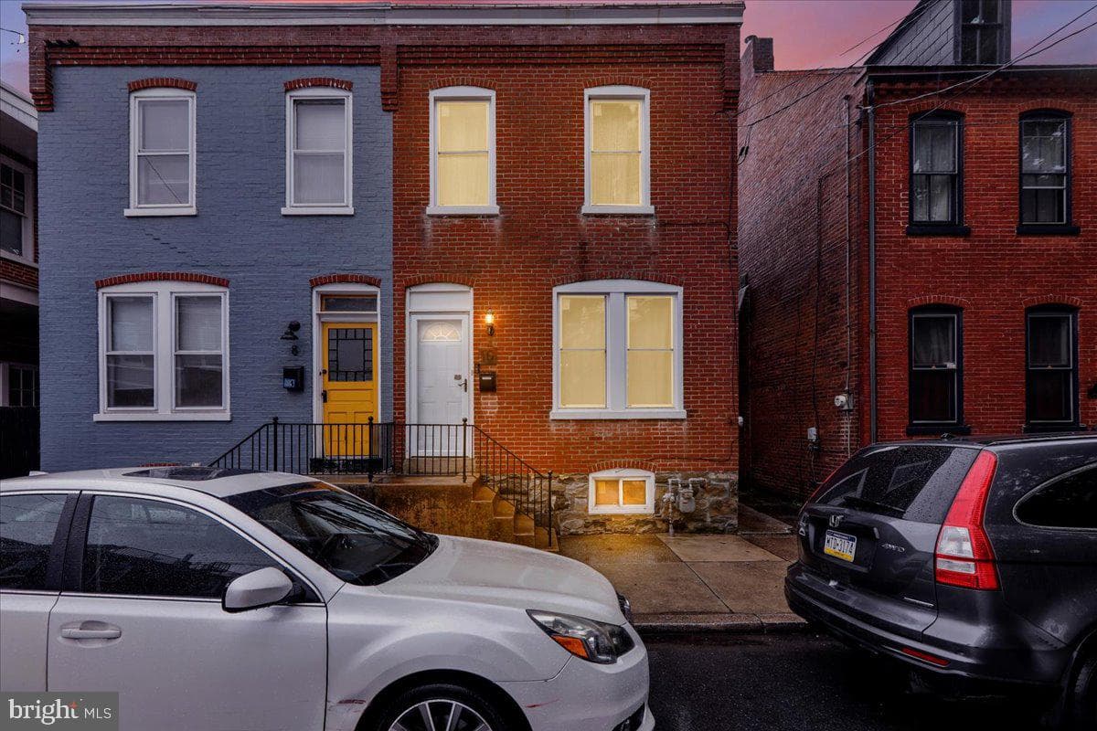 10 Caroline Street photo 4