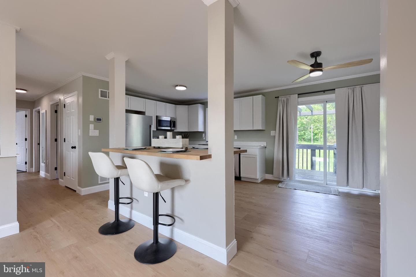 900 Evergreen Street photo 11