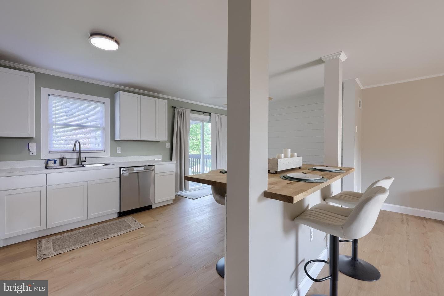 900 Evergreen Street photo 18