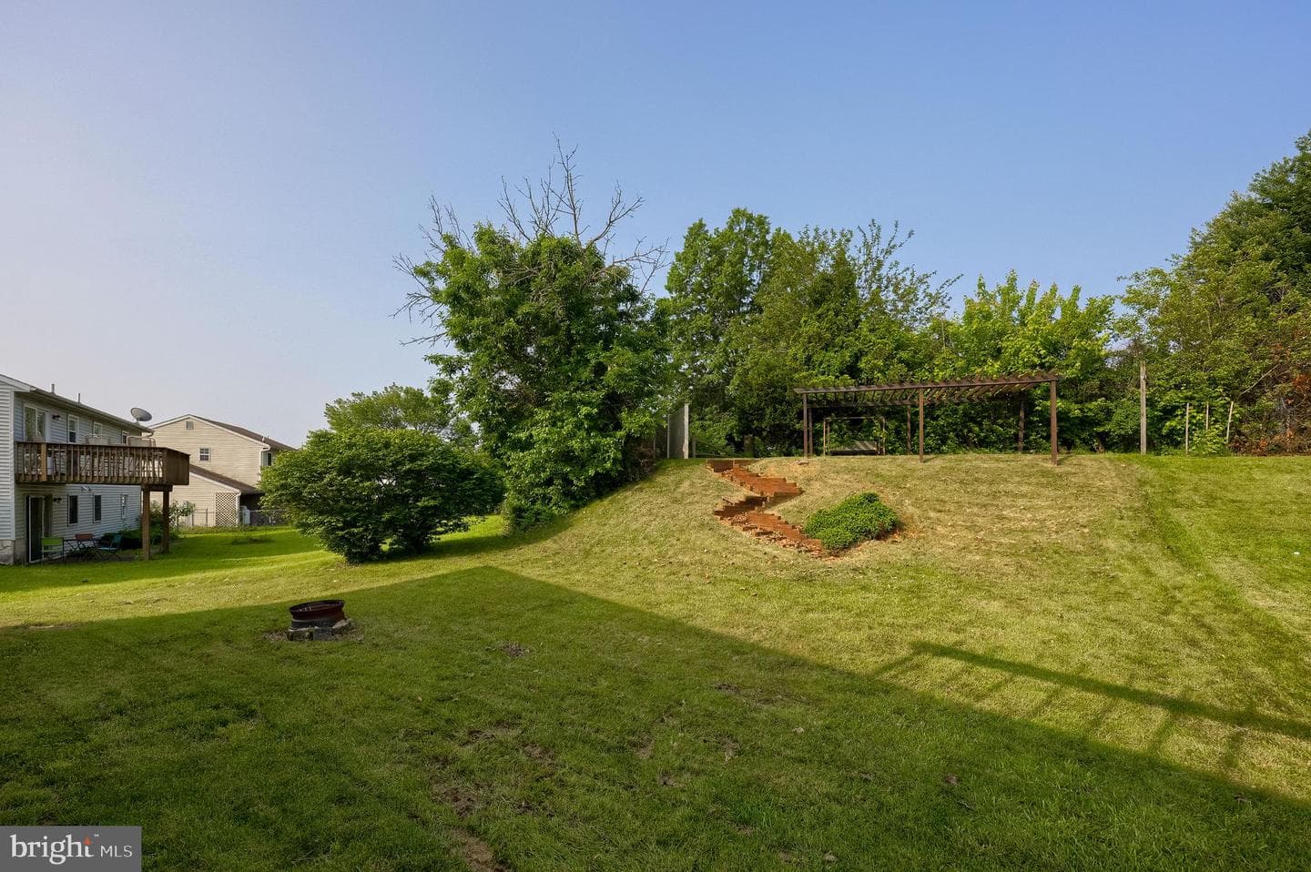 900 Evergreen Street photo 4