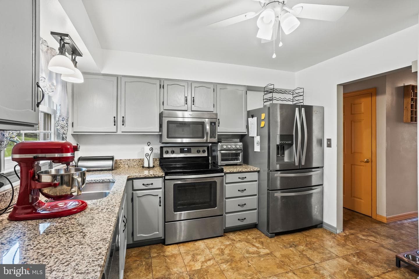 33 Rosewood Lane photo 16