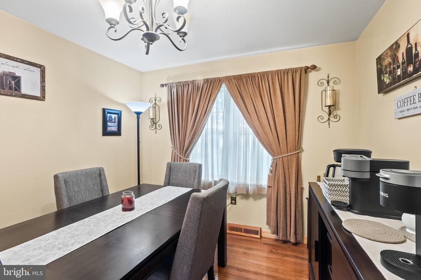 33 Rosewood Lane photo 18