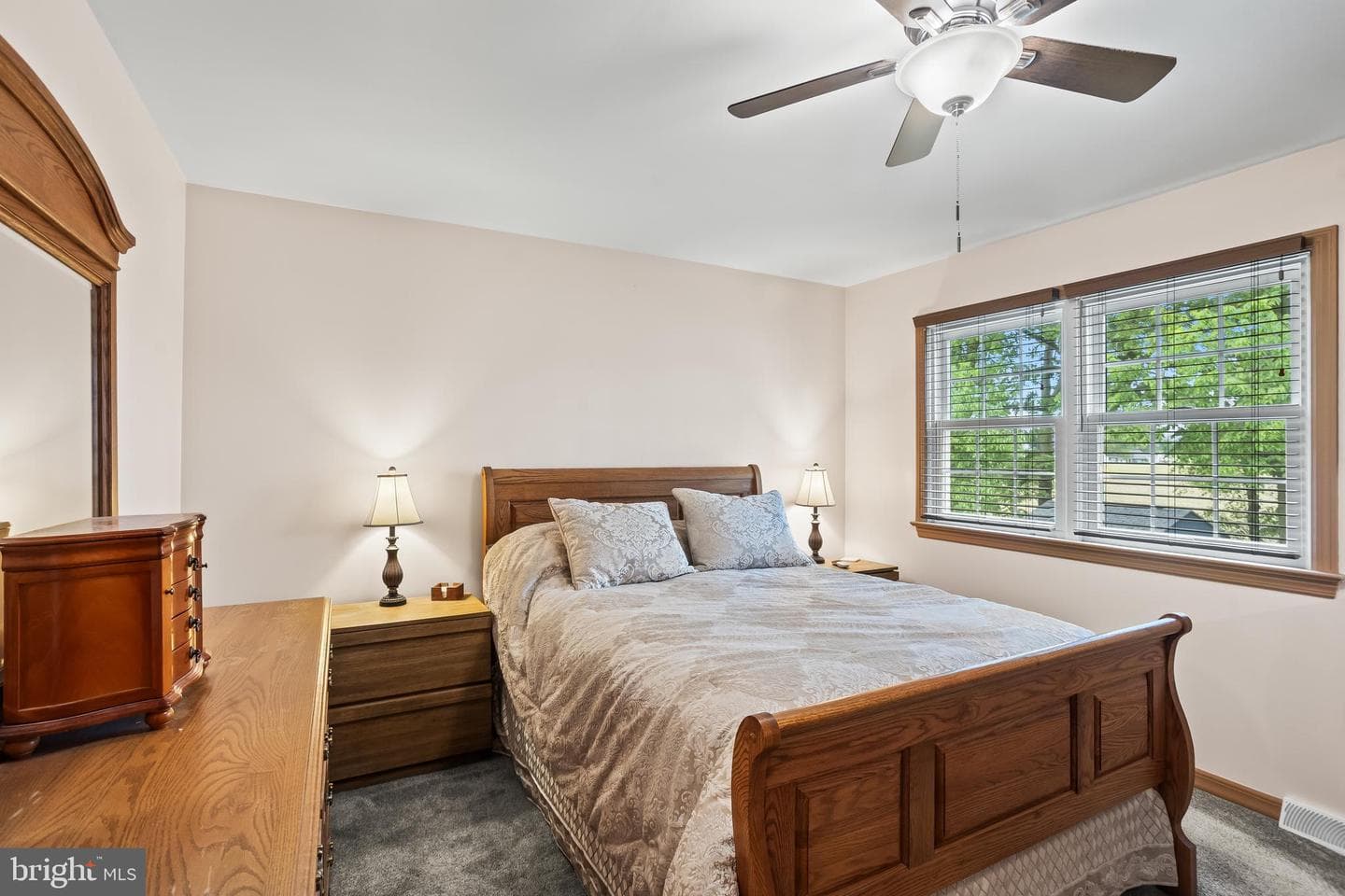 33 Rosewood Lane photo 21