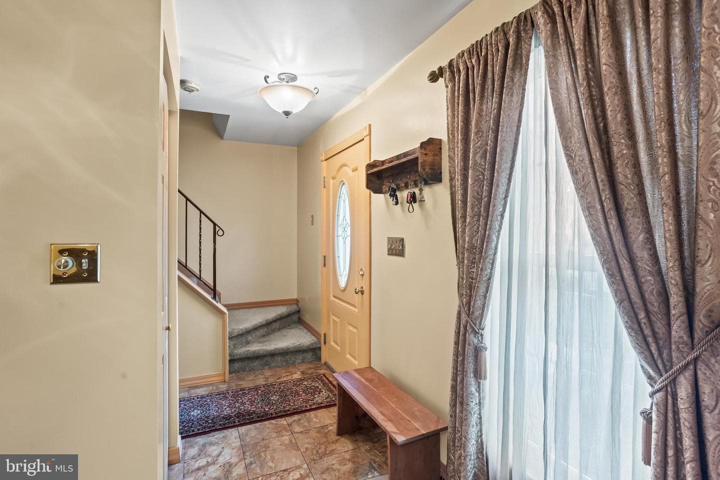 33 Rosewood Lane photo 4