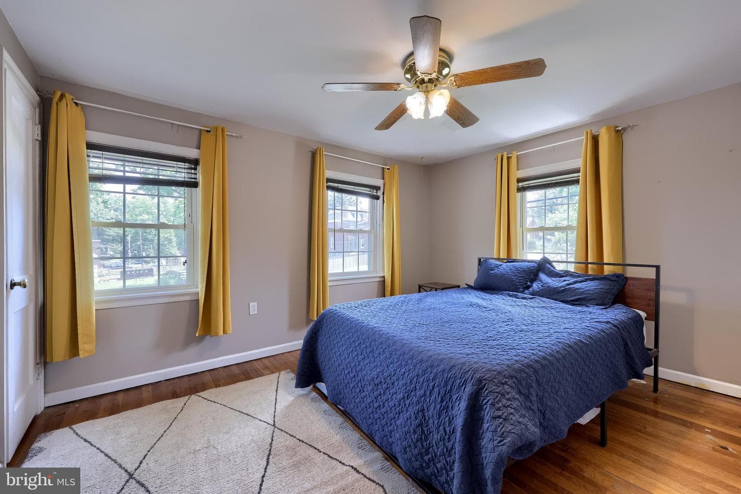 110 Nassau Road photo 16