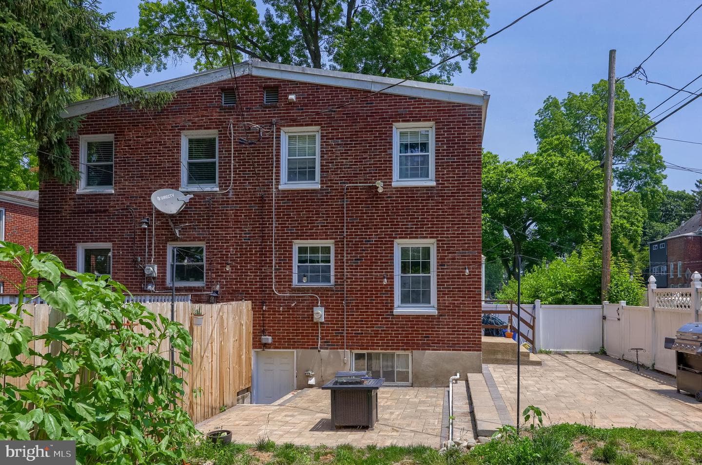 110 Nassau Road photo 26